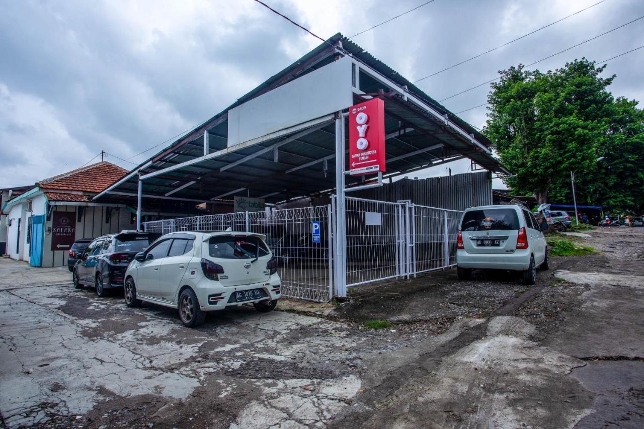 Safara Guesthouse Syariah Семаранг Экстерьер фото